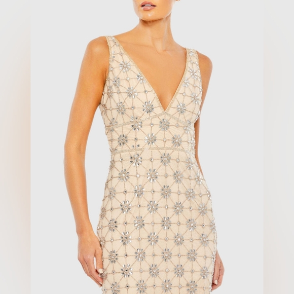 Mac DuggalSleeveless Hand Beaded V-Neck Gown - Picture 3 of 9